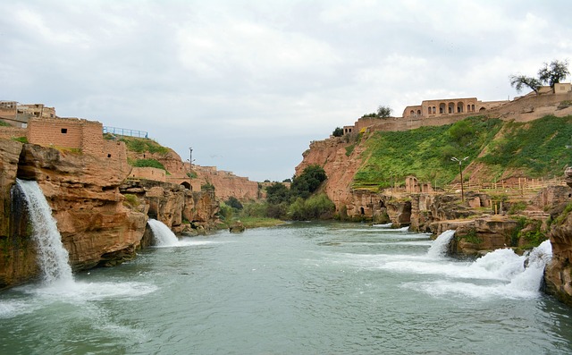 iran cascades anciennes en khuzestan